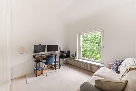 Flat 1, 27 Gledhow Gardens, London, SW5 0AZ