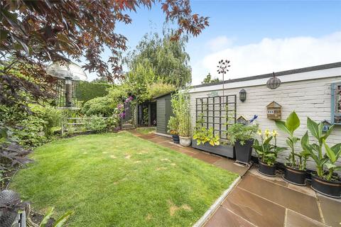 86 Linden Way, Ripley, Woking, GU23 6LP