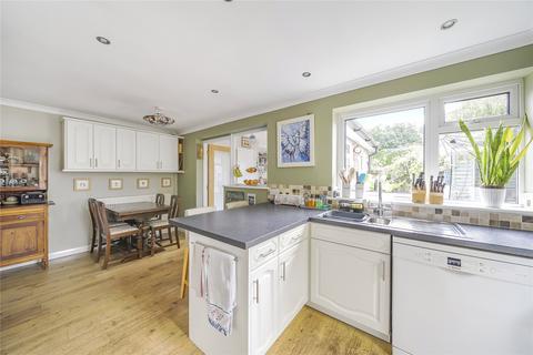 86 Linden Way, Ripley, Woking, GU23 6LP