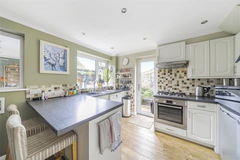 86 Linden Way, Ripley, Woking, GU23 6LP