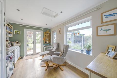 86 Linden Way, Ripley, Woking, GU23 6LP