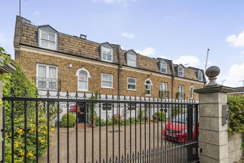 10 Ravenscourt Place, London, W6 0UN