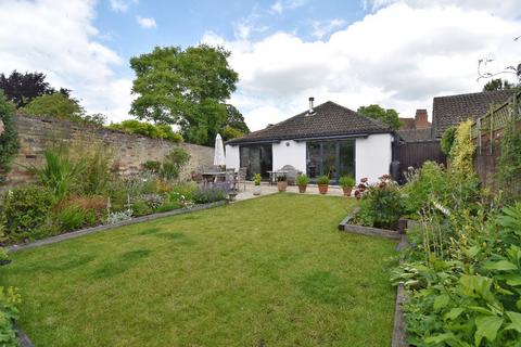 2 Manor Walk, Fulbourn, Cambridge, CB21 5BN