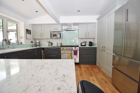 2 Manor Walk, Fulbourn, Cambridge, CB21 5BN