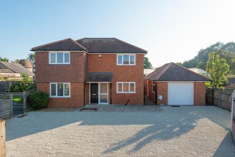 2 bedroom detached house for sale, Main Road, Sellindge