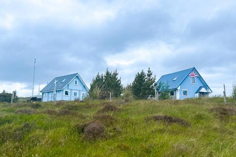 undefined, Achmore HS2