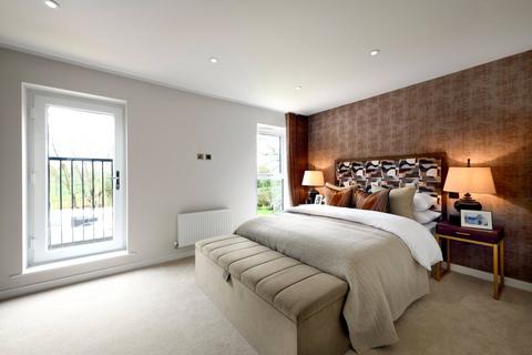 3 bedroom terraced house to rent, Fairways, Cuckfield Road, Burgess Hill, West Sussex, RH15