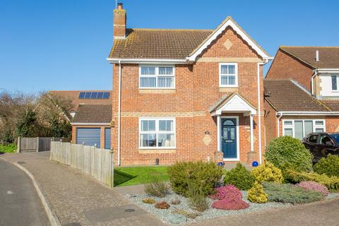 4 bedroom detached house for sale, Honeysuckle Way, Herne Bay, CT6