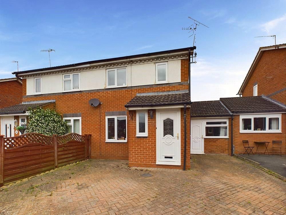 Truro Gardens, Worcester... 4 bed semidetached house for sale £260,000