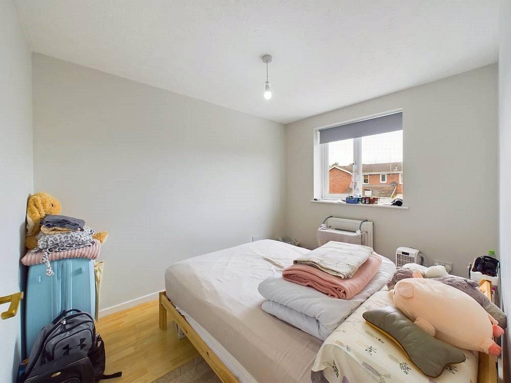 Truro Gardens, Worcester... 4 bed semidetached house for sale £260,000