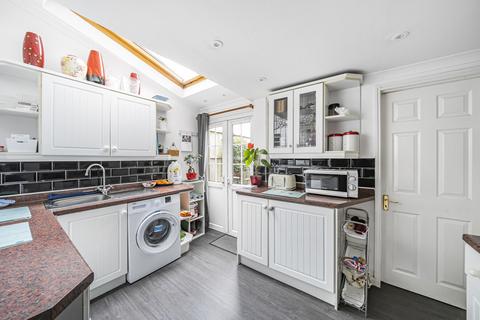 4 bedroom terraced house for sale, Wrecclesham Road, Farnham, Surrey