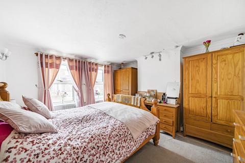 4 bedroom terraced house for sale, Wrecclesham Road, Farnham, Surrey