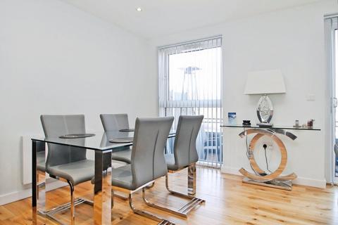 3 bedroom property to rent, Tate House, 7 New York Road, City Centre, Leeds, LS2