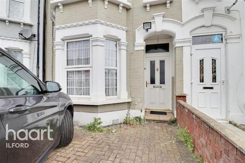 3 bedroom terraced house to rent, Kingston Road, IG1