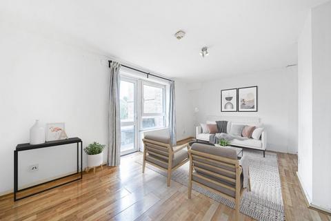 3 bedroom flat for sale, Crefeld Close, Fulham