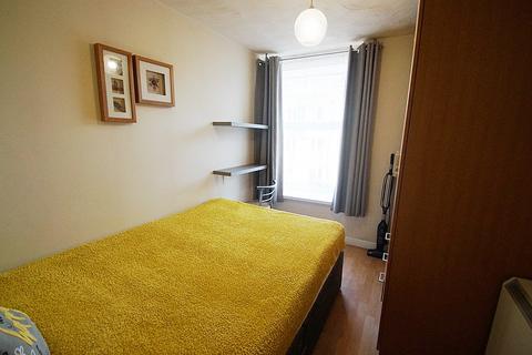 1 bedroom flat to rent, High Street, Uppermill OL3