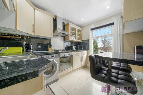 3 bedroom flat for sale, Sunny Gardens Road, London, NW4