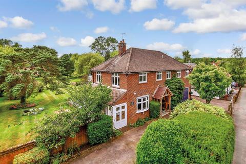 4 bedroom detached house for sale, Fordwich Road, Fordwich, Canterbury, Kent