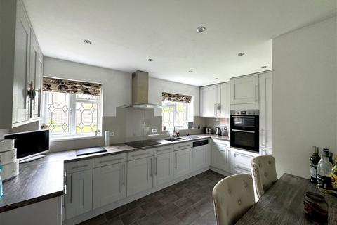 4 bedroom detached house to rent, Marden, Kent