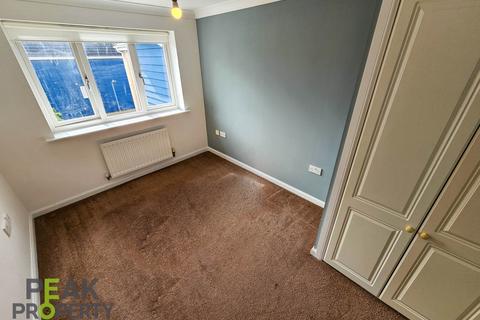 2 bedroom apartment to rent, Zeus Road, Southend On Sea SS2