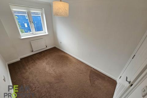 2 bedroom apartment to rent, Zeus Road, Southend On Sea SS2