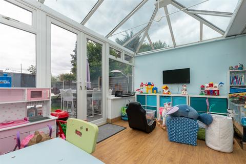 117 Parsonage Manorway, Belvedere, DA17 6NF
