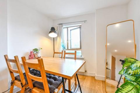 2 bedroom flat to rent, Wolverley Street, Bethnal Green, London, E2