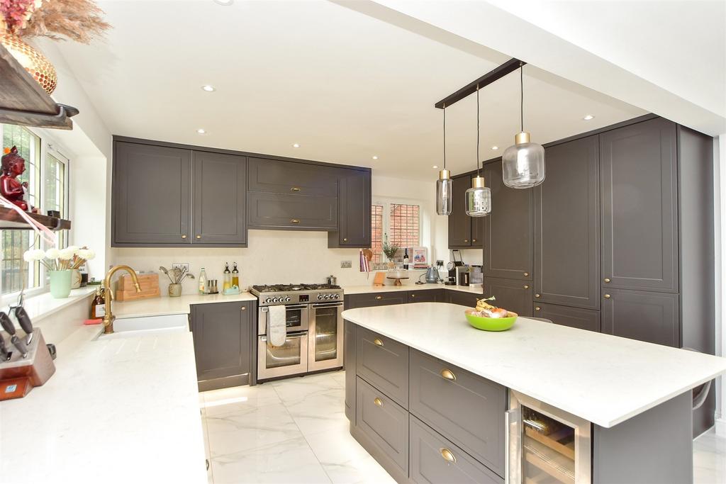 Oakleigh Close, Walderslade, Chatham... 5 bed detached house for sale