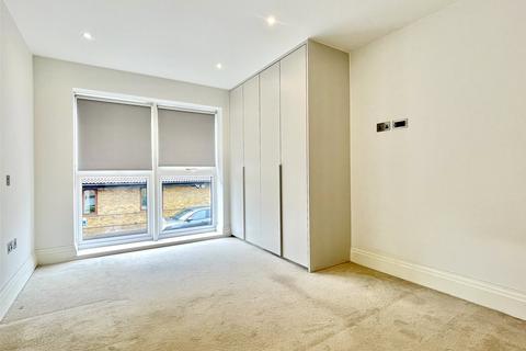 2 bedroom apartment to rent, Aspen Place, Bushey Heath, Bushey, Hertfordshire, WD23