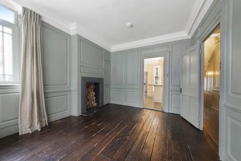 4 bedroom house to rent, Meard Street, Soho, W1