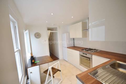 4 bedroom terraced house to rent, Barnwell Road, Brixton SW2