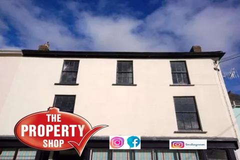 2 bedroom flat to rent, Fore Street, Lostwithiel, Cornwall, PL22
