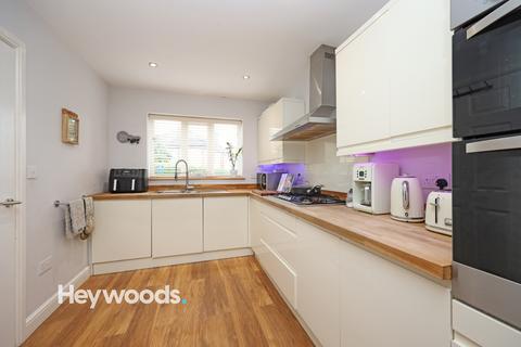 4 bedroom semi-detached house for sale, Westlands Avenue, Newcastle under Lyme