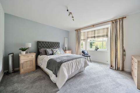 15 Turners Close, Southwater, Horsham, RH13 9LJ