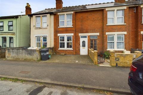 140 Linden Road, Gloucester, GL1 5HT