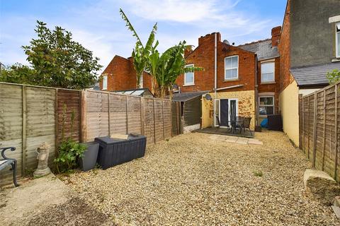 140 Linden Road, Gloucester, GL1 5HT