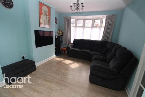 3 bedroom semi-detached house to rent, Leicester