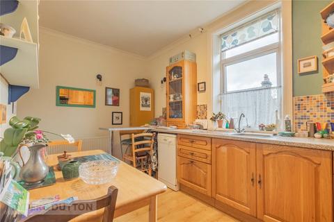 14 Grange Avenue, Marsden, Huddersfield, HD7 6AQ