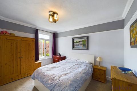 3 bedroom detached house for sale, Pear Tree Road, Addlestone, Surrey, KT15