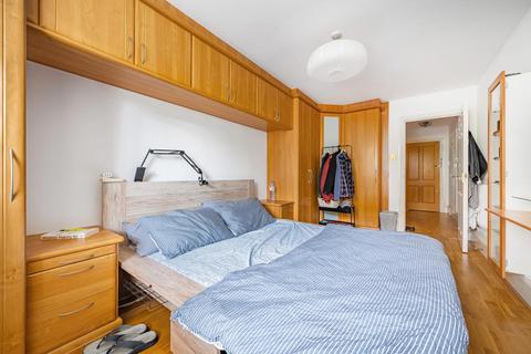 1 bedroom flat for sale, Princess Park Manor,  London,  N11,  N11