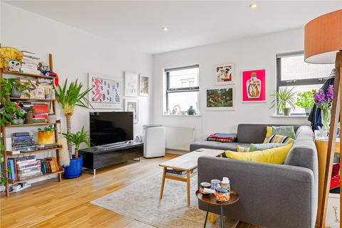Flat 4, 10 Quaker Street, London, E1 6SY