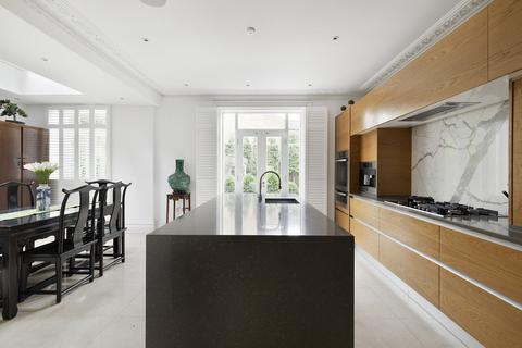 4 bedroom semi-detached house for sale, London W13