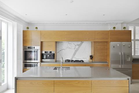 73 The Avenue, London, W13 8JS