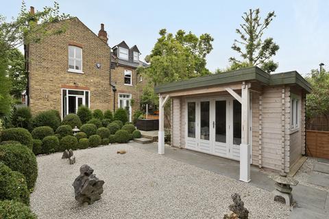 73 The Avenue, London, W13 8JS