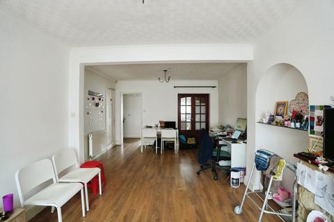 3 bedroom terraced house for sale, Ley Street, ILFORD, IG1
