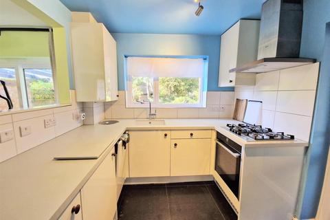 2 bedroom semi-detached house to rent, Greenslade Croft, Northfield, Birmingham, B31