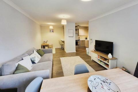 2 bedroom flat to rent, New Copper Moss, Altrincham, Greater Manchester, WA15