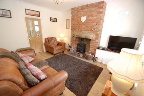 3 bedroom terraced house to rent, Manchester Road, Thurlstone, Sheffield, S36 9QR