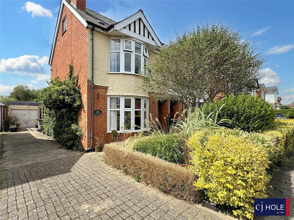 Hillview Road, Hucclecote... 3 bed semidetached house for sale £325,000