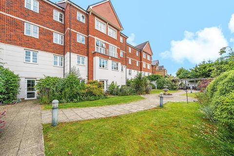 2 bedroom retirement property for sale, Maidenhead,  Berkshire,  SL6